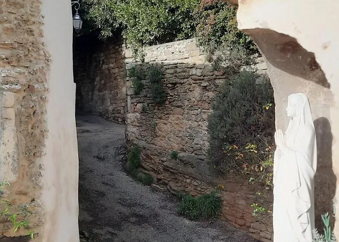 Maison Au Pied Du Chateau, Terrasse בית נופש *