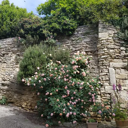 Feriehus Maison Au Pied Du Chateau, Terrasse Grignan