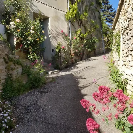 Maison Au Pied Du Chateau, Terrasse * Гриньян